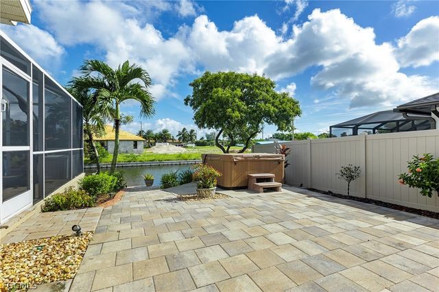 2013 SW 31st TER, Cape Coral, FL 33914