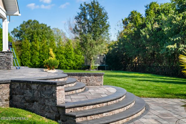 4 Rodeo Drive, Jackson, NJ 08527
