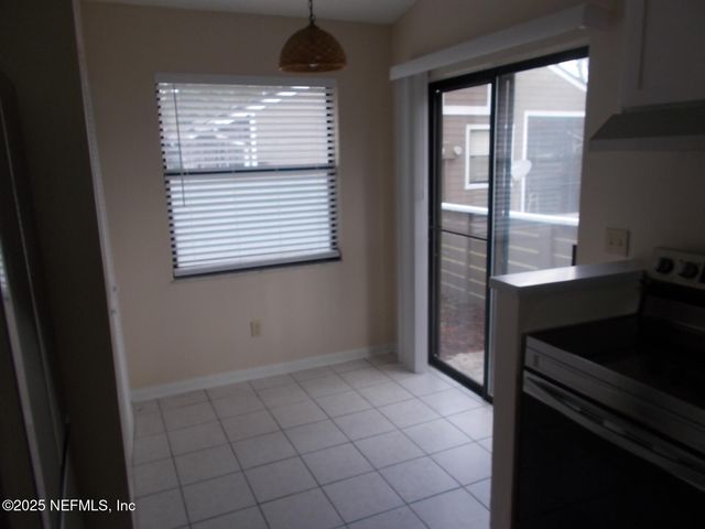 8437 LONG MEADOW Circle N, Jacksonville, FL 32244