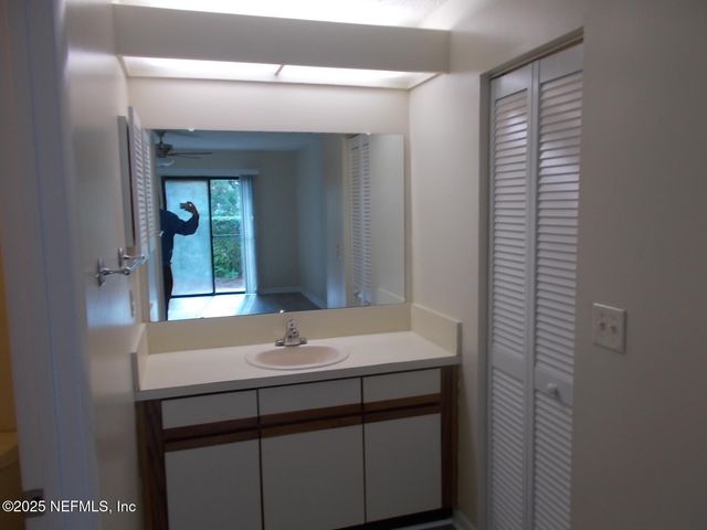 8437 LONG MEADOW Circle N, Jacksonville, FL 32244