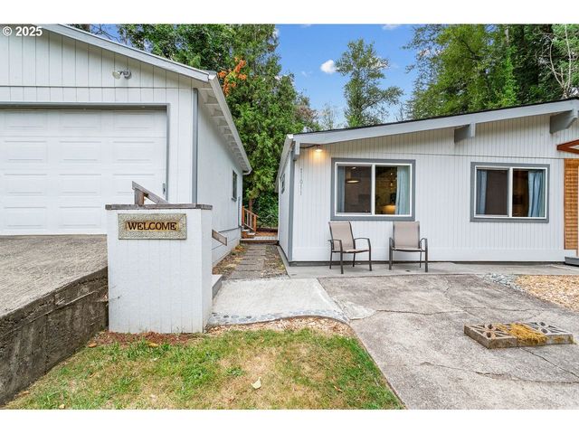 11011 Sw 43RD Ave, Portland, OR 97219