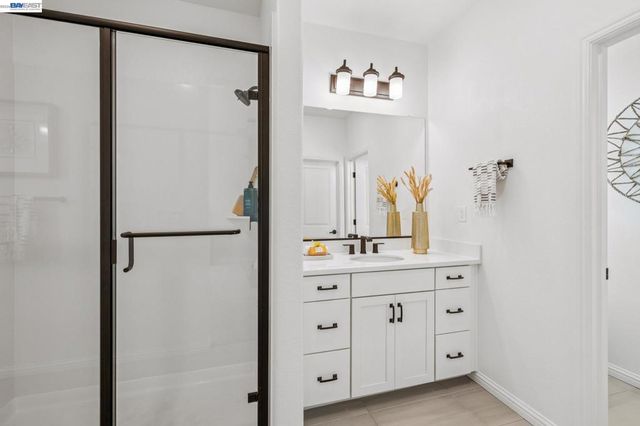 24170 24170 Amaranth Loop, Hayward, CA 94541