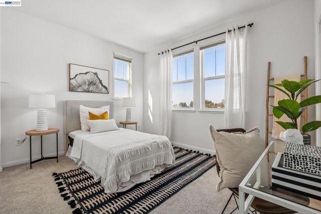 24170 24170 Amaranth Loop, Hayward, CA 94541