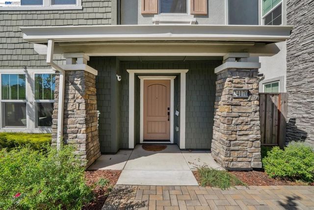 24170 24170 Amaranth Loop, Hayward, CA 94541
