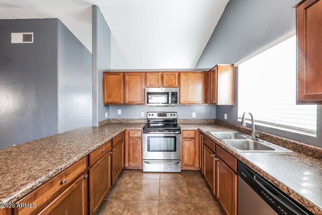 5404 S 28th Avenue, Phoenix, AZ 85041