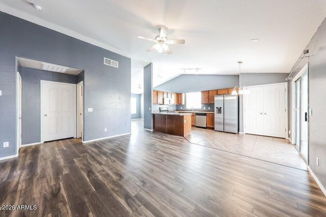 5404 S 28th Avenue, Phoenix, AZ 85041