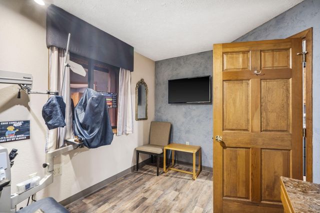 1 Woodland Avenue, Kimberling City, MO 65686