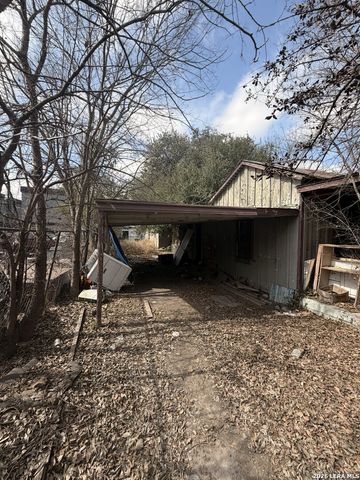 115 Yoakum, San Antonio, TX 78202