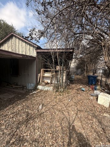 115 Yoakum, San Antonio, TX 78202