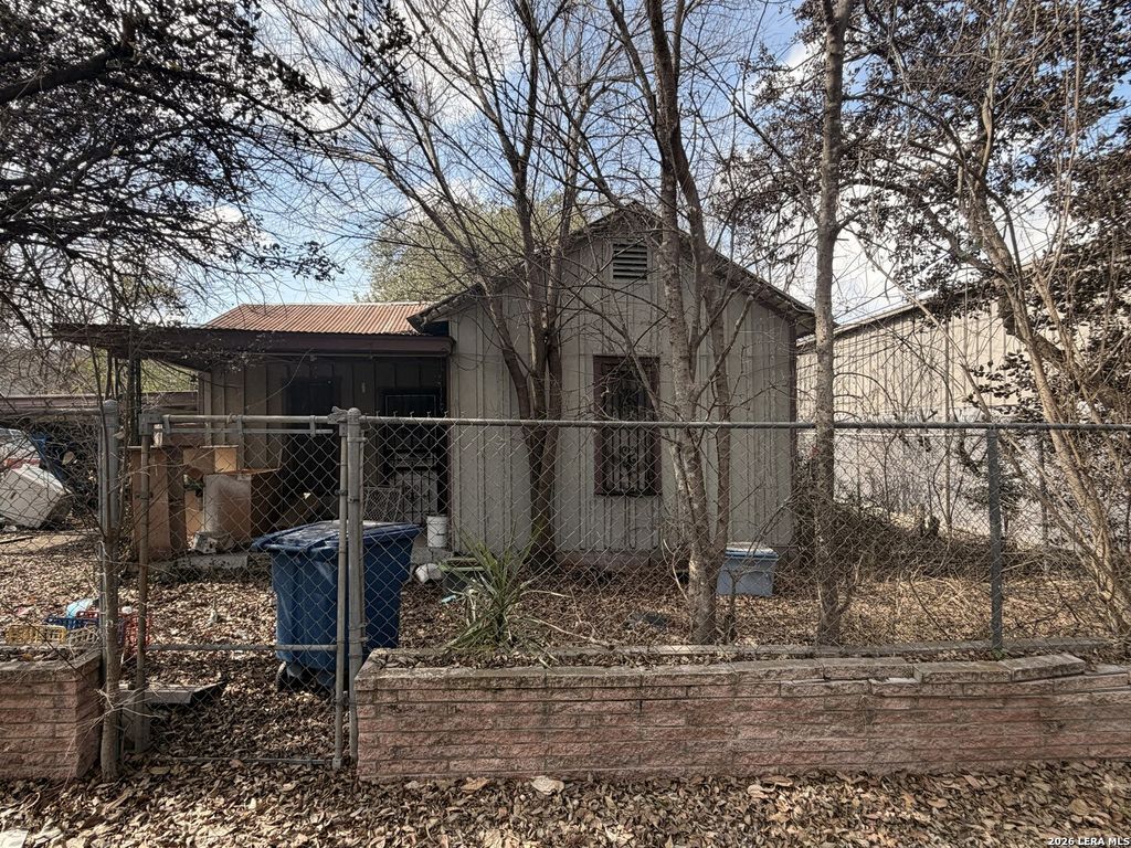 115 Yoakum, San Antonio, TX 78202