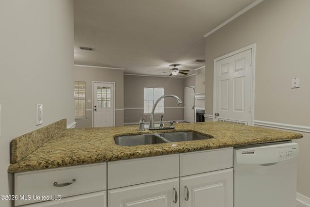 2012 Red Oak Drive, Brandon, MS 39042