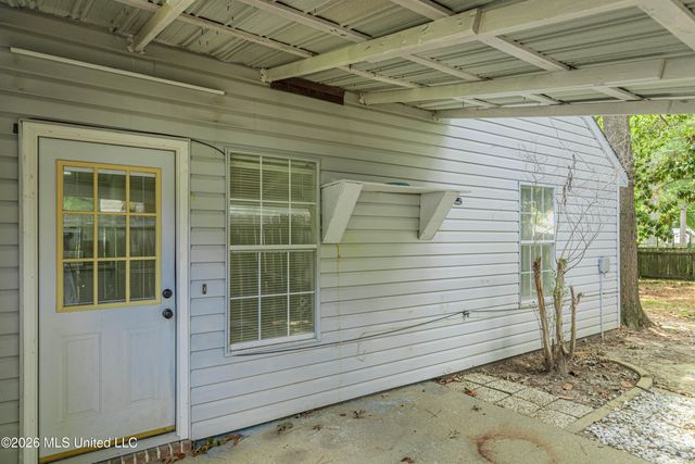 2012 Red Oak Drive, Brandon, MS 39042