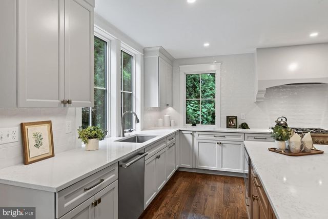 1013 INDIAN CREEK RD, Wynnewood, PA 19096