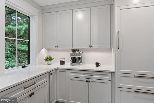 1013 INDIAN CREEK RD, Wynnewood, PA 19096