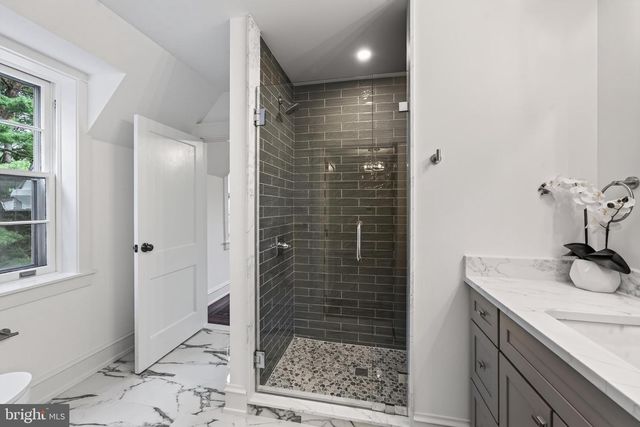 1013 INDIAN CREEK RD, Wynnewood, PA 19096