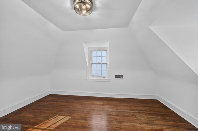 1013 INDIAN CREEK RD, Wynnewood, PA 19096