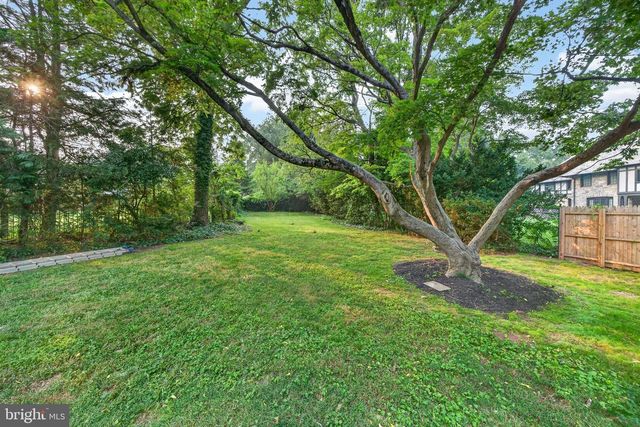 1013 INDIAN CREEK RD, Wynnewood, PA 19096