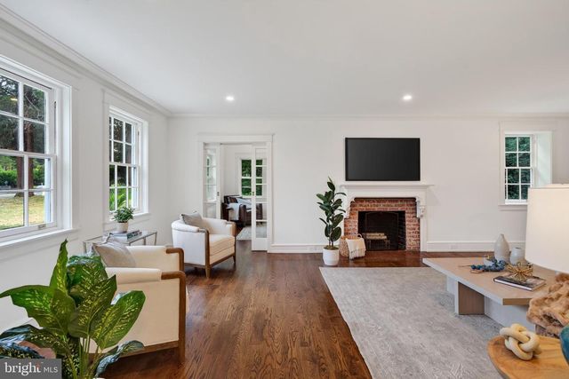 1013 INDIAN CREEK RD, Wynnewood, PA 19096