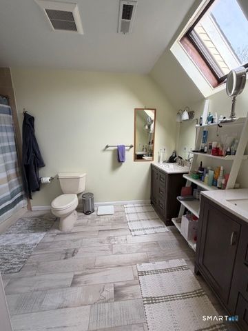 101 Grove Street APT 17, Stamford, CT 06901