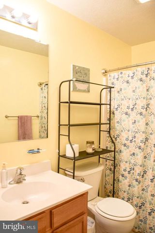 169 MARLOWE DR, Inwood, WV 25428