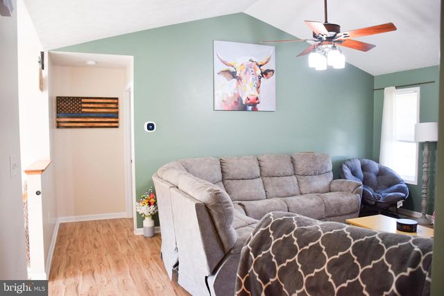 169 MARLOWE DR, Inwood, WV 25428