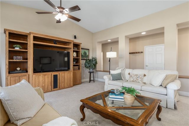 1615 Buggywhip Lane, Paso Robles, CA 93446