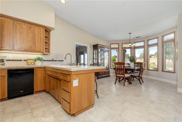 1615 Buggywhip Lane, Paso Robles, CA 93446