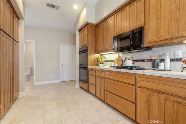 1615 Buggywhip Lane, Paso Robles, CA 93446