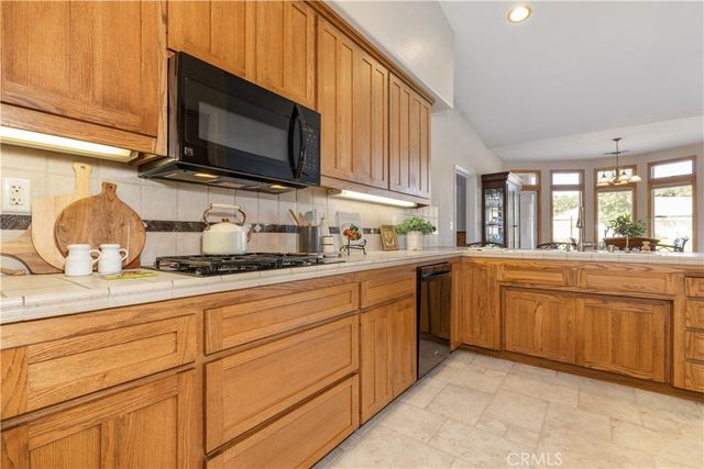 1615 Buggywhip Lane, Paso Robles, CA 93446