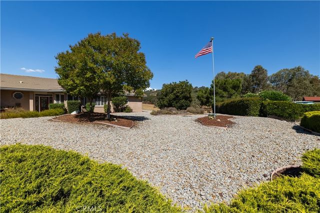 1615 Buggywhip Lane, Paso Robles, CA 93446