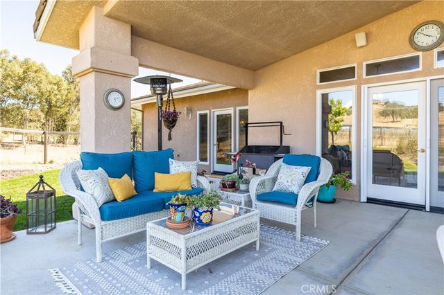 1615 Buggywhip Lane, Paso Robles, CA 93446
