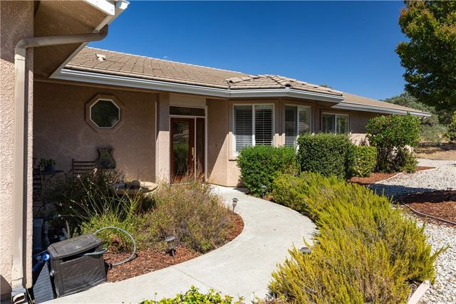1615 Buggywhip Lane, Paso Robles, CA 93446