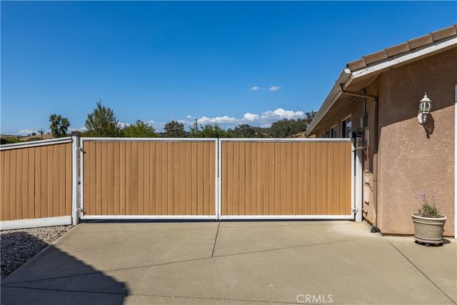 1615 Buggywhip Lane, Paso Robles, CA 93446