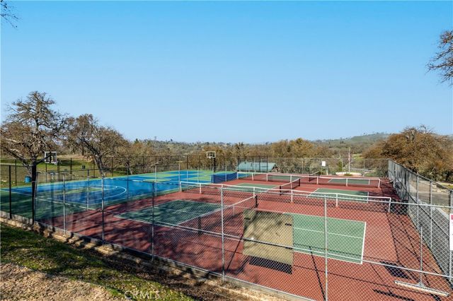1615 Buggywhip Lane, Paso Robles, CA 93446