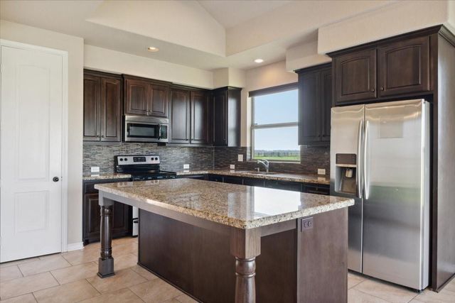 2411 Thuesen A Road, Beasley, TX 77417