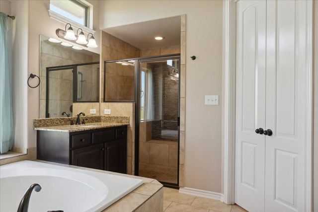 2411 Thuesen A Road, Beasley, TX 77417