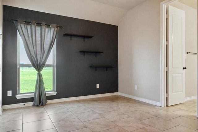 2411 Thuesen A Road, Beasley, TX 77417
