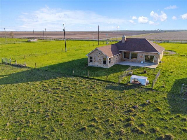 2411 Thuesen A Road, Beasley, TX 77417