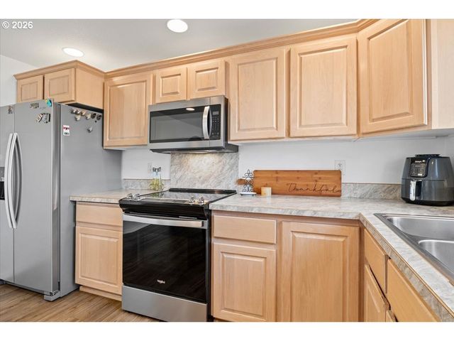 1955 Sw WESTVALE Ct, Mc Minnville, OR 97128