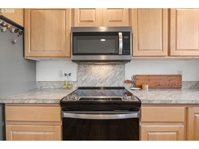 1955 Sw WESTVALE Ct, Mc Minnville, OR 97128