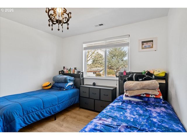 1955 Sw WESTVALE Ct, Mc Minnville, OR 97128