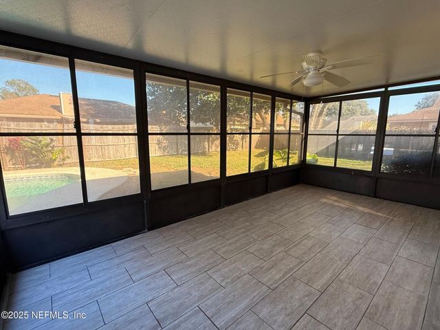 10933 GRAND TRUNK Lane, Jacksonville, FL 32257