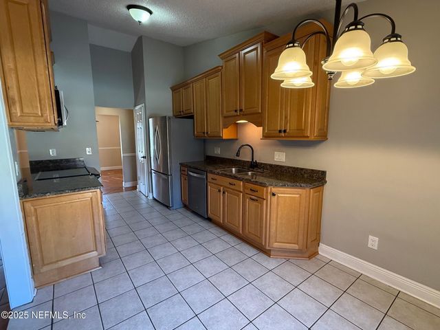 10933 GRAND TRUNK Lane, Jacksonville, FL 32257