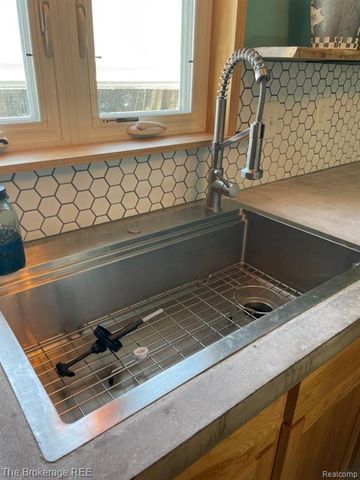 6367 E Pierson Road, Flint, MI 48506