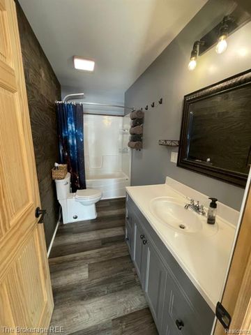 6367 E Pierson Road, Flint, MI 48506