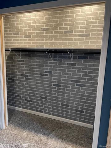 6367 E Pierson Road, Flint, MI 48506