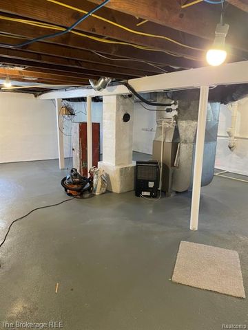 6367 E Pierson Road, Flint, MI 48506