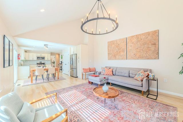 74 Carriage Drive, Piscataway, NJ 08854
