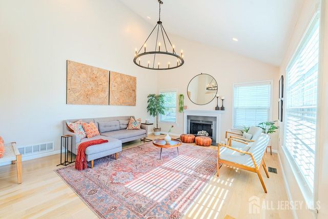 74 Carriage Drive, Piscataway, NJ 08854