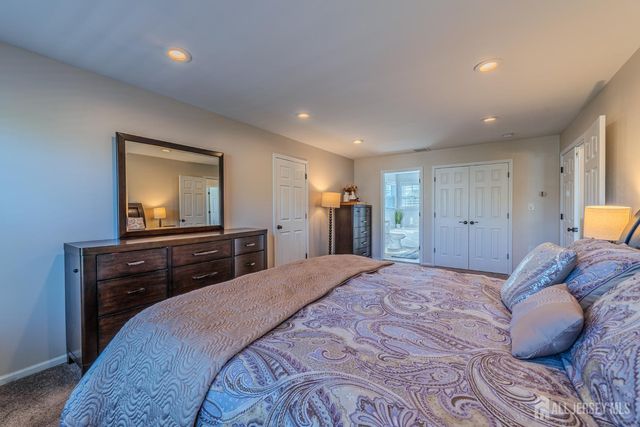 74 Carriage Drive, Piscataway, NJ 08854